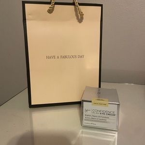It cosmetics confidence in an eye cream 0.5 US so oz.